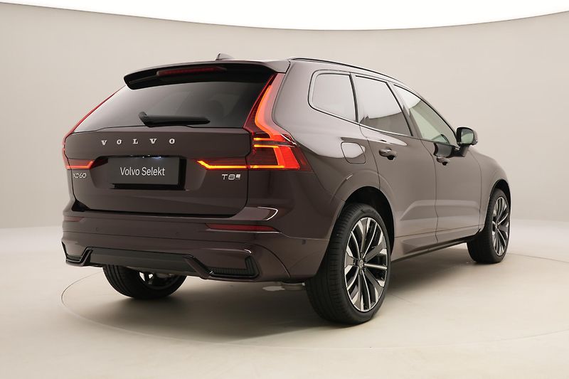 Volvo XC60 T8 AWD RECHARGE DARK ULTRA CZ - fotka 13 z 64