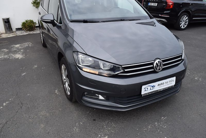 Volkswagen Touran (2017) 1.4TSI 110kw 7MÍST CLBMT APP  - fotka 4 z 46
