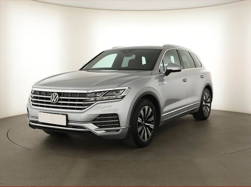 Volkswagen Touareg (2020) 3.0 TDI - fotka 2 z 21