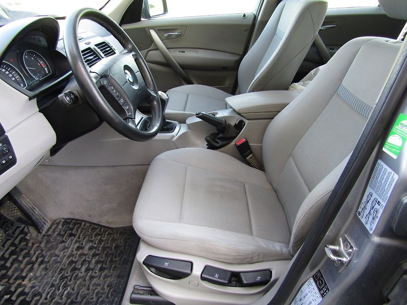 BMW X3 (2006) 2.0d 110kW 4x4 - fotka 19 z 41
