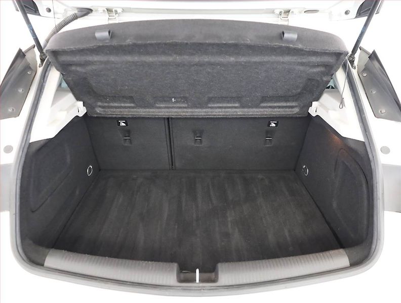 Opel Astra (2016) 1.6 CDTI, Serv.kniha, Tempomat - fotka 18 z 19