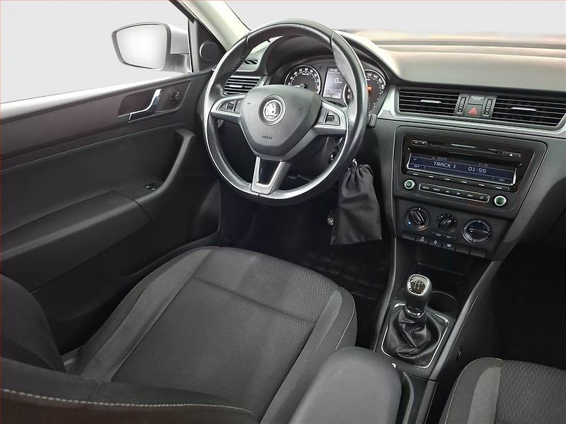 Škoda Rapid (2014) 1.6 TDI - fotka 7 z 16