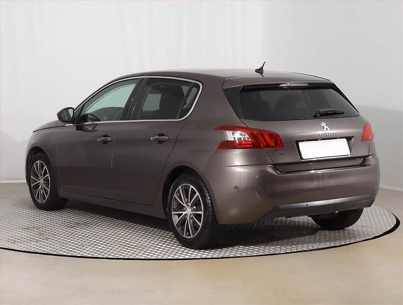 Peugeot 308 (2014) 1.6 THP, Navi, Tempomat - fotka 4 z 15