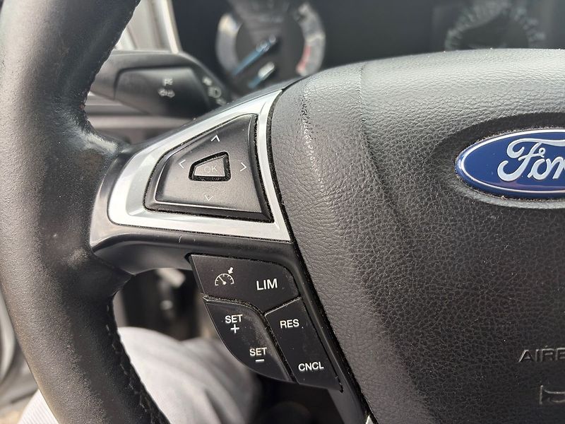 Ford Mondeo - fotka 12 z 17