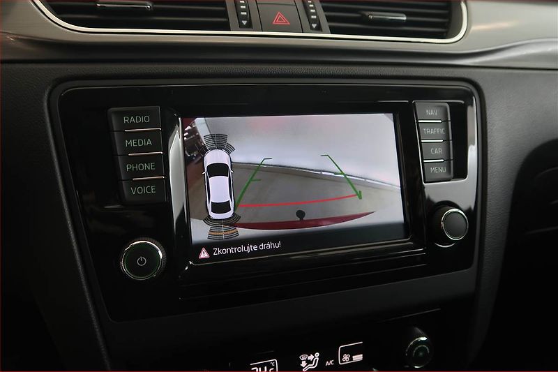 Škoda Rapid (2019) 1.0 TSI, Automat, ČR,1.maj - fotka 15 z 17
