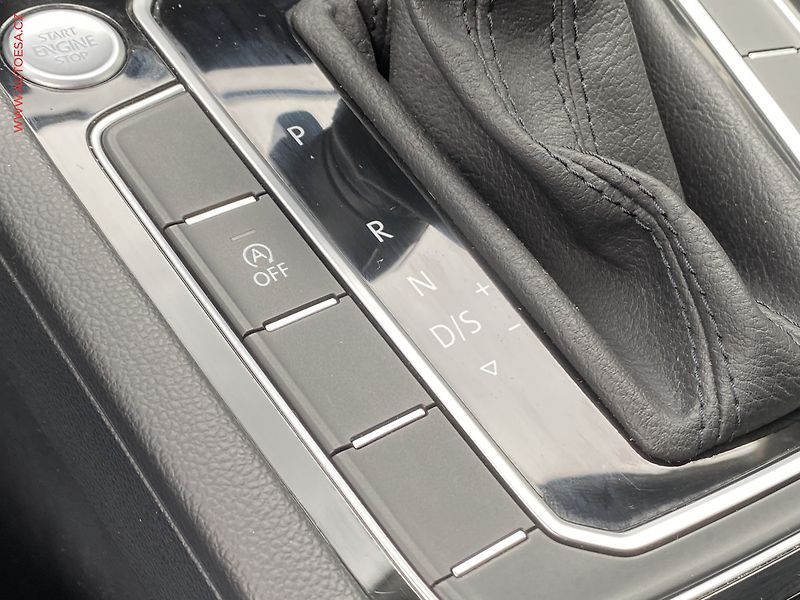 Volkswagen Passat (2021) 1.5 TSi, DSG, LED, navi - fotka 15 z 18