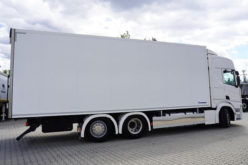 Scania (2021) R500 6x2 / KRONE 19 EPAL - fotka 7 z 24
