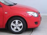 Hyundai i30 (2010) 1.4 CVVT, nová STK, zamluveno - náhled 12