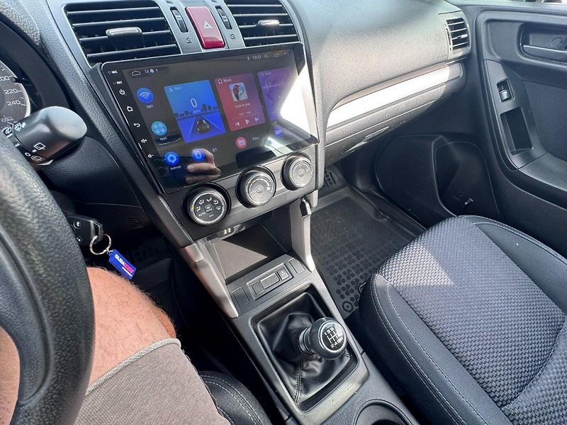 Subaru Forester (2014) 4x4 2,0i 110KW STK ITÁLIE - fotka 28 z 49