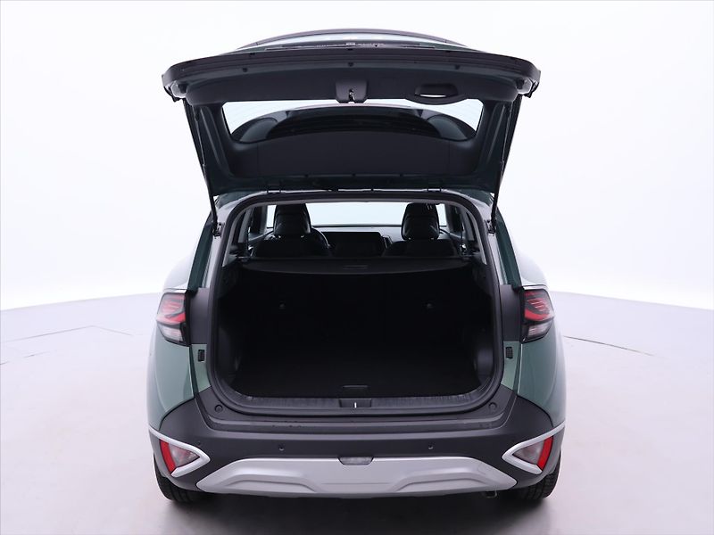 Kia Sportage 1,6 T-GDI 110kW AWD CZ DPH - fotka 9 z 32
