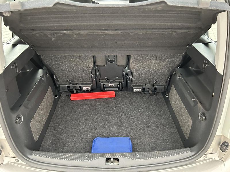 Škoda Roomster 1.6 V Comfort - fotka 19 z 25