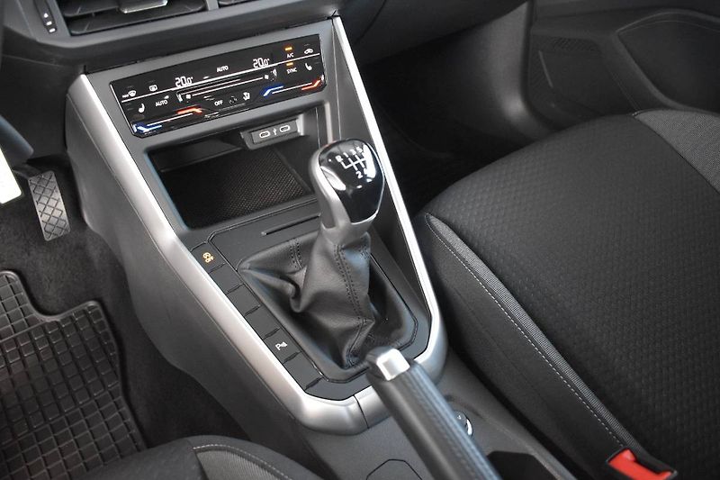 Volkswagen Taigo (2023) 1.0TSI 70kW, Manuál - fotka 23 z 23