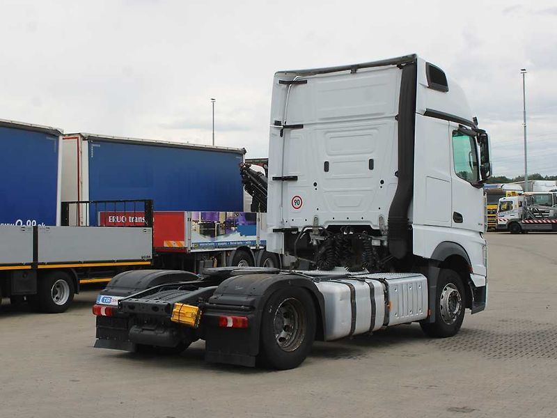 Mercedes-Benz Actros 1845, GIGASPACE, EURO 6 - fotka 3 z 18