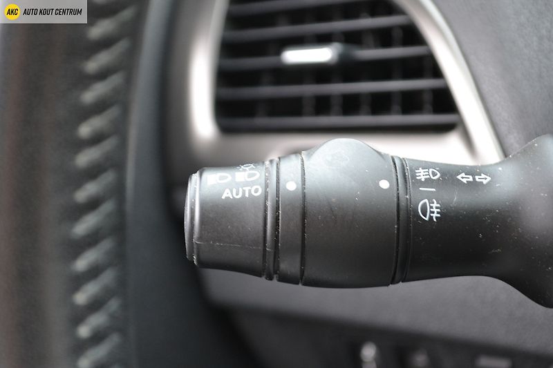 Renault Mégane 1.6i-16V 81kW LIFE - fotka 28 z 42