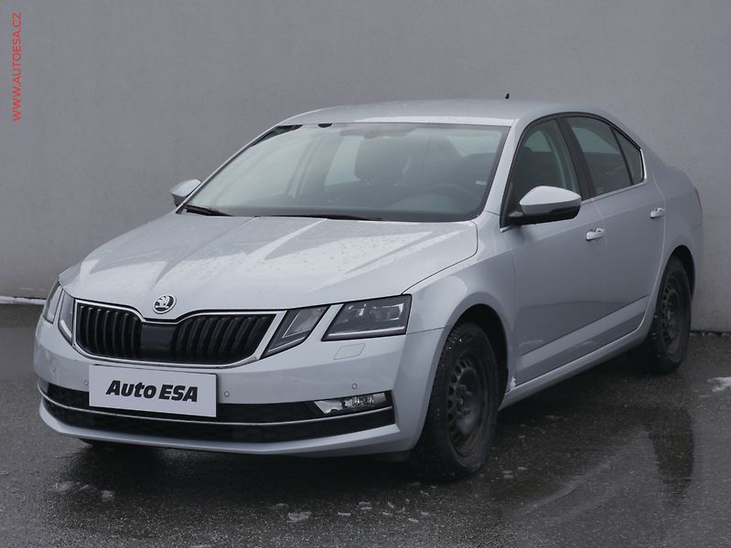 Škoda Octavia (2018) 1.6 TDi, ČR, Style, LED, navi - fotka 3 z 23