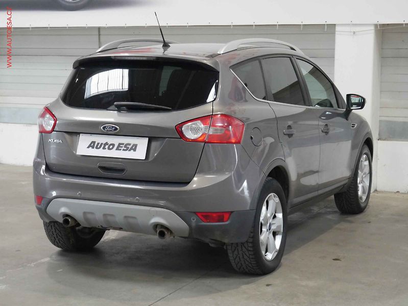 Ford Kuga (2011) 2.0 TDCi 4x4, AC, TZ, park - fotka 6 z 22
