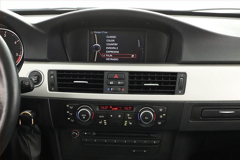 BMW Řada 3 (2012) 320 d xDrive, 4X4, Automat - fotka 11 z 19