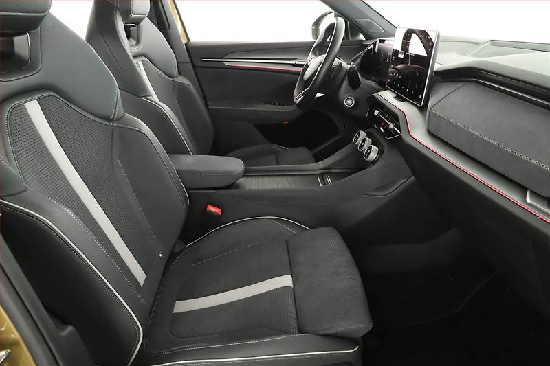 Škoda Kodiaq (2025) 2.0 TDI, SPORTLINE, 4X4 - fotka 7 z 20