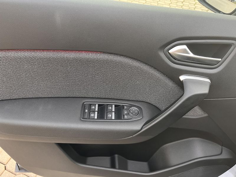 Renault Captur (2025) techno TCe 90      - fotka 9 z 23