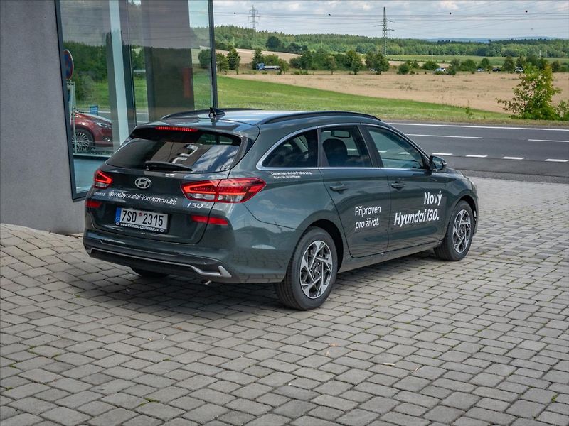 Hyundai i30 1,0 T-GDI MT STYLE - fotka 5 z 14