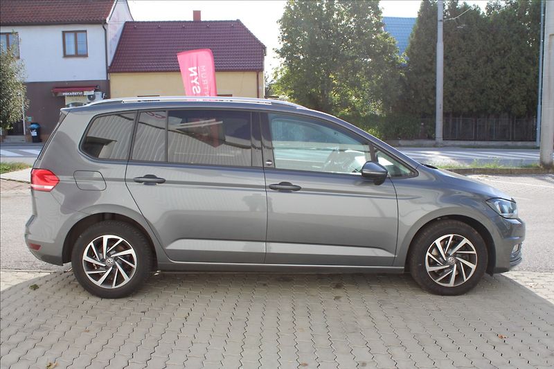 Volkswagen Touran 1,2 TSI Sound 1.majitel - fotka 3 z 4