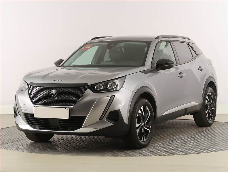 Peugeot 2008 (2022) Allure 1.2 PureTech, Automat - fotka 2 z 25