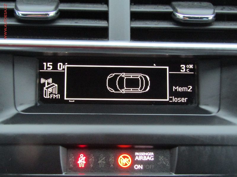 DS Automobiles DS4 (2013) 1.6HDi, ČR, AC, výhřev sed. - fotka 13 z 18