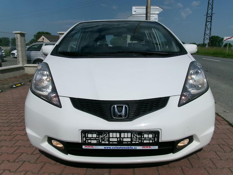 Honda Jazz (2010) 1,4i - ZADÁNO - fotka 3 z 27