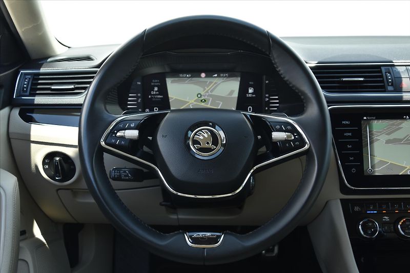 Škoda Superb 2.0TDi 147kW DSG L&K ČR - fotka 14 z 36