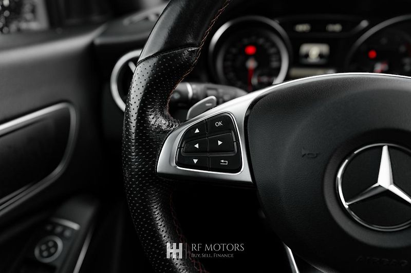 Mercedes-Benz CLA (2018) 220d SB 4Matic AMG - fotka 31 z 49
