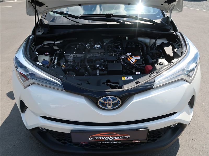 Toyota C-HR 1,8 Hybrid,Selection,NovéČR - fotka 23 z 26