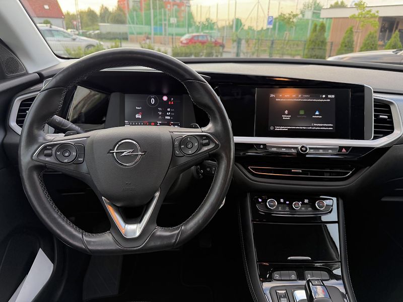Opel Grandland (2022) 1.2 PureTech 96 kw/automat - fotka 14 z 21