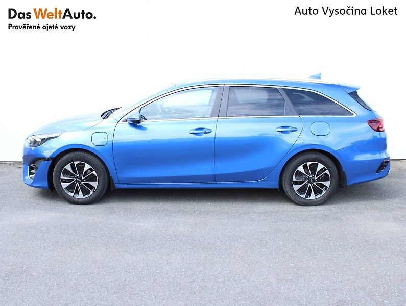 Kia Ceed (2022) PHEV 1.6 GDI  Premium 104kW - fotka 3 z 35