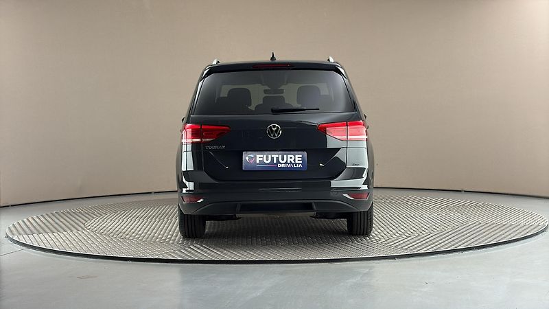 Volkswagen Touran 1.5 TSI Comfortline - fotka 5 z 26