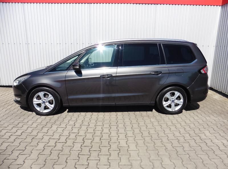 Ford Galaxy 2.0 TDCi Titanium Navi 7.míst - fotka 5 z 24