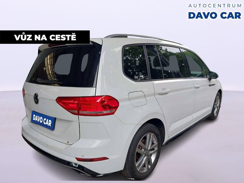 Volkswagen Touran 1,5 TSI 110kW DSG R-line DPH - fotka 4 z 12