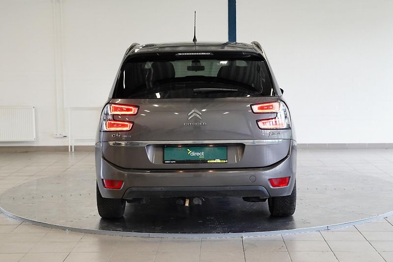 Citroën Grand C4 Picasso - fotka 4 z 6
