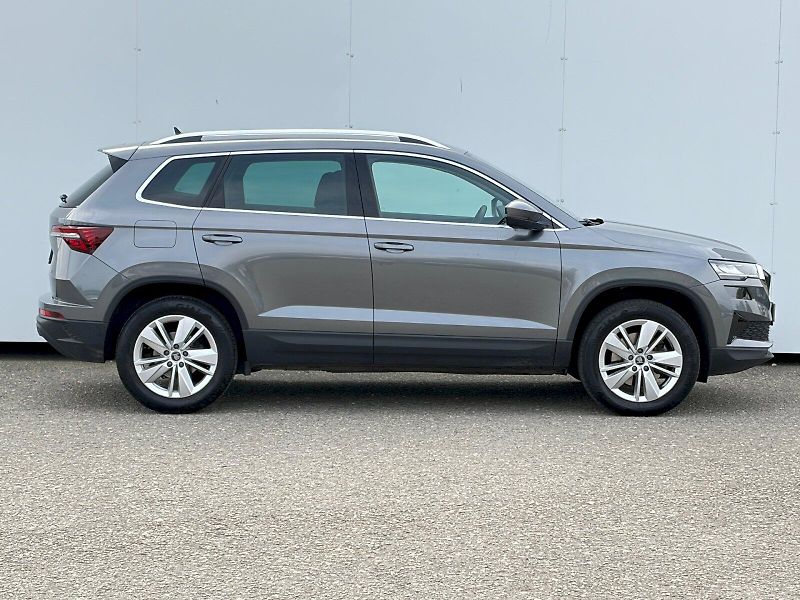 Škoda Karoq (2025) DSG 2.0 TDI / 110 kW / 4x4 / T - fotka 8 z 35