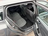 Ford Focus Kombi automat Titanium navi - náhled 16