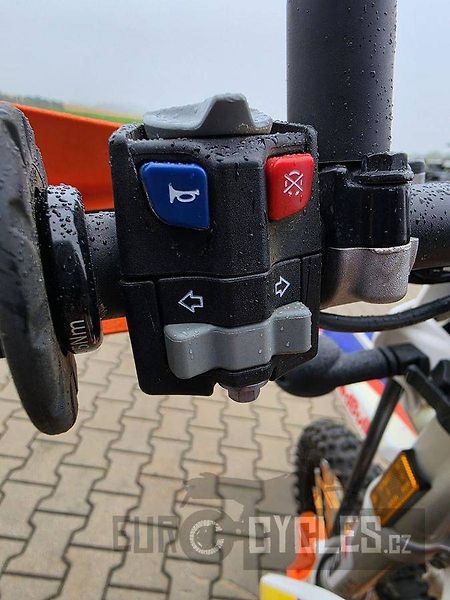 KTM 300 EXC TPI (2019) - fotka 14 z 17