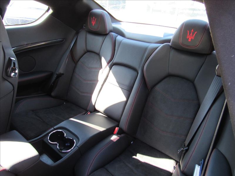 Maserati GranTurismo 4,7 V8 Sport - fotka 10 z 37