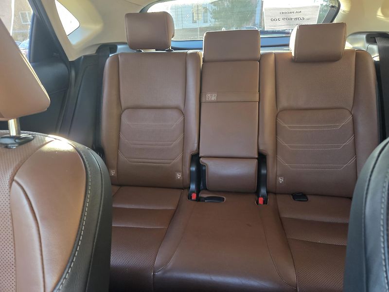 Lexus NX 300h (2016) - fotka 10 z 17