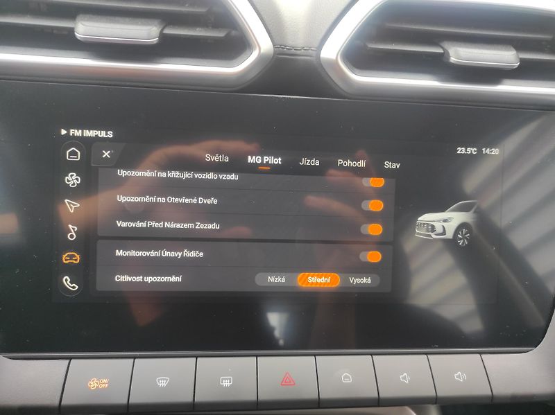 MG ZS 1,5 145kW Hybrid+ Essent AT TZ - fotka 23 z 41