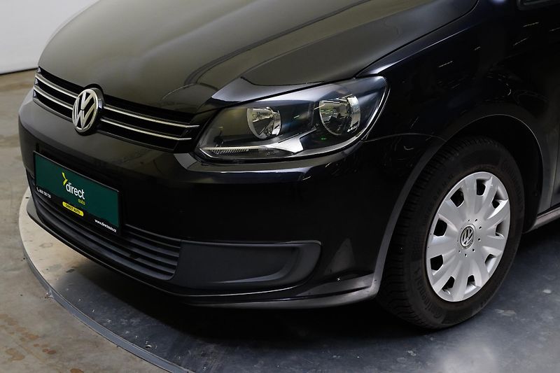 Volkswagen Touran - fotka 9 z 19