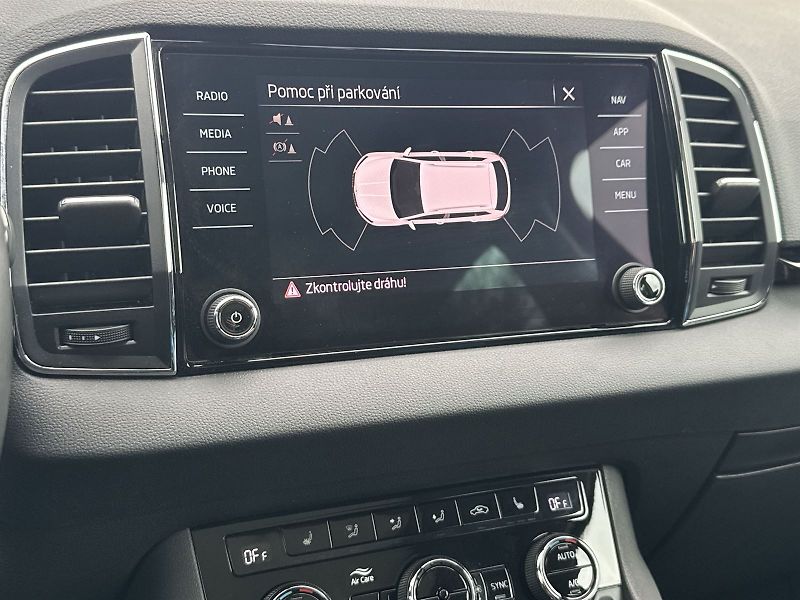 Škoda Karoq (2021) 2.0 TDI Style - fotka 15 z 34