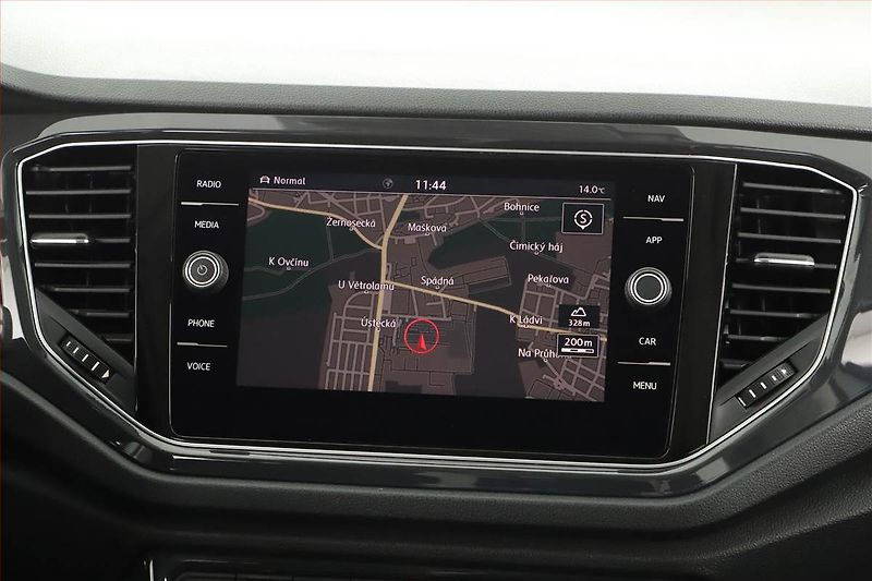 Volkswagen T-Roc (2018) 2.0 TDI 4Motion, 4X4, Automat - fotka 13 z 21