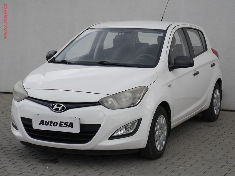 Hyundai i20 (2013) 1.2i, ČR, AC, zmk.řazení - fotka 3 z 14