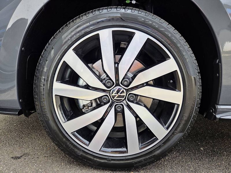 Volkswagen Touran (2026) 1.5 TSI R-line DSG 7míst - fotka 45 z 46