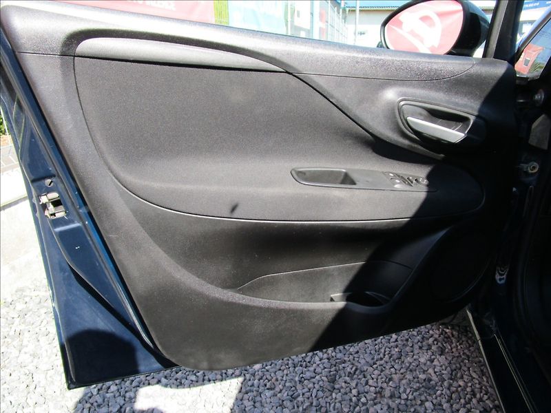 Fiat Punto 1.4 i, CNG, klima - fotka 14 z 36