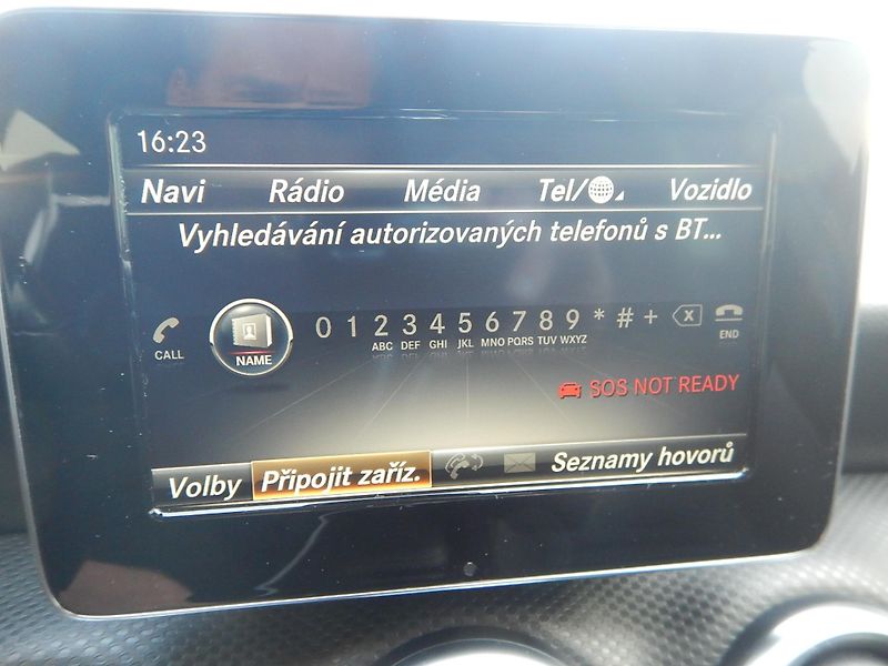 Mercedes-Benz Třídy A REZERVACE - fotka 26 z 28